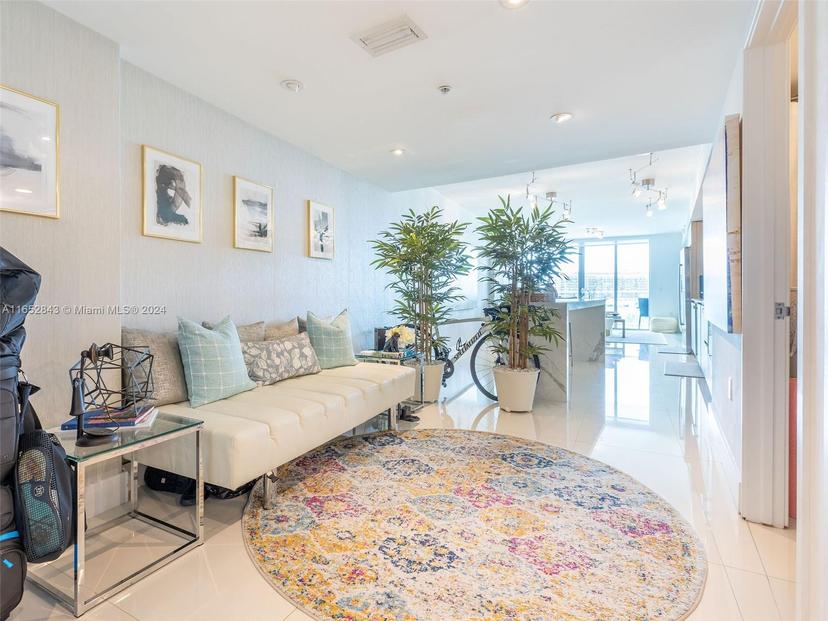 Picture of 6620 Indian Creek Dr # 412, Miami Beach FL 33141