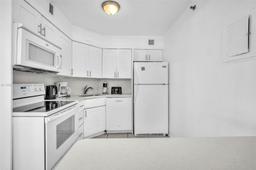 Picture of 5225 Collins Ave # 1514, Miami Beach, FL 33140