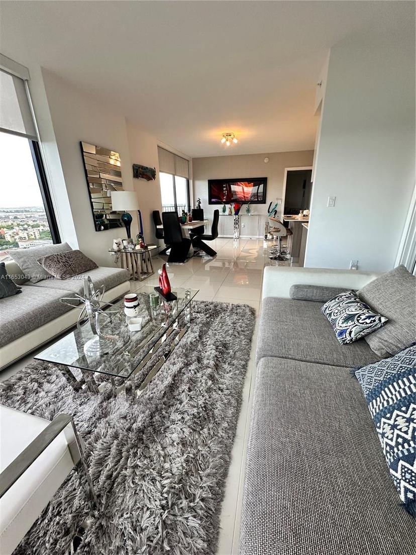 Picture of 5300 Paseo Blvd # 1611, Doral FL 33166
