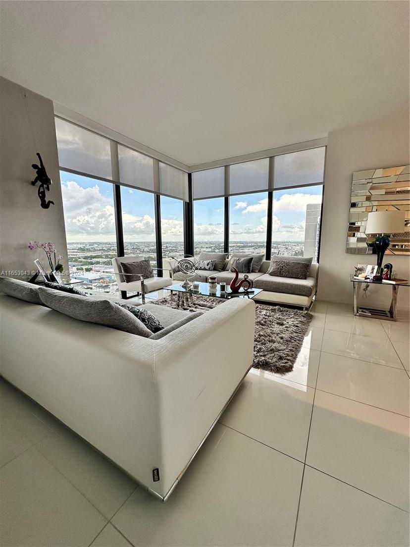 Picture of 5300 Paseo Blvd # 1611, Doral FL 33166