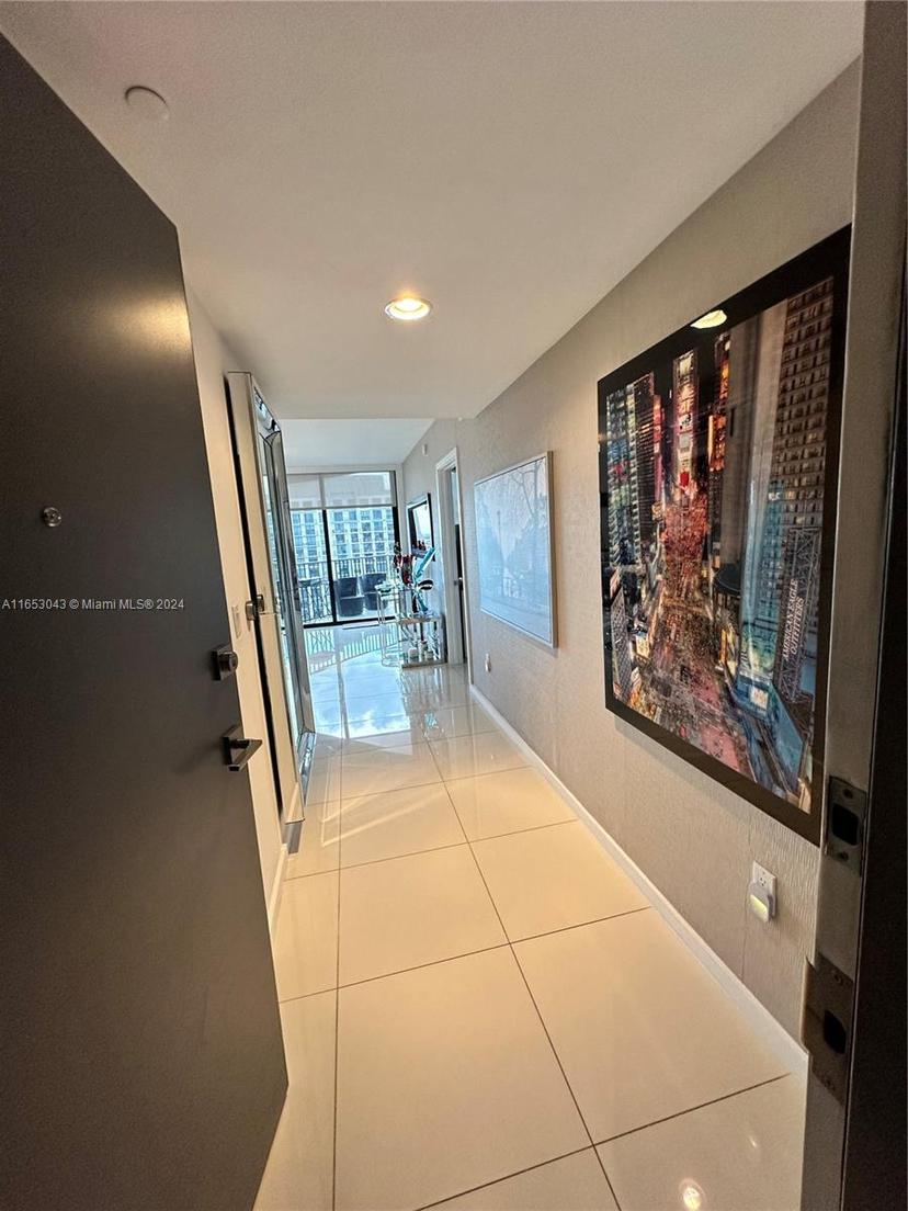 Picture of 5300 Paseo Blvd # 1611, Doral FL 33166