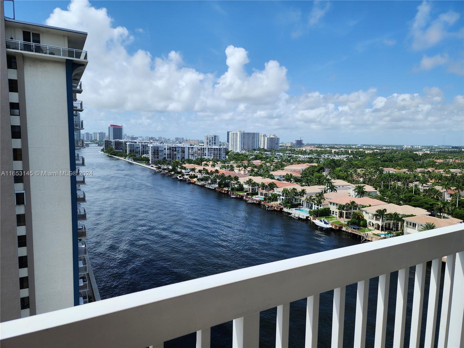 Picture of 1500 S Ocean Dr # 15A, Hollywood, FL 33019