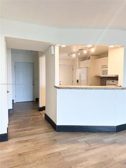 Picture of 1750 NE 191St St # 3, Miami, FL 33179