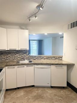 Picture of 1750 NE 191St St # 3, Miami, FL 33179