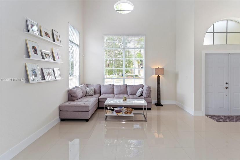 Picture of 8773 SW 220Th Ln, Cutler Bay FL 33190