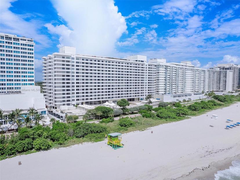 Picture of 5555 Collins Ave # 4S, Miami Beach FL 33140