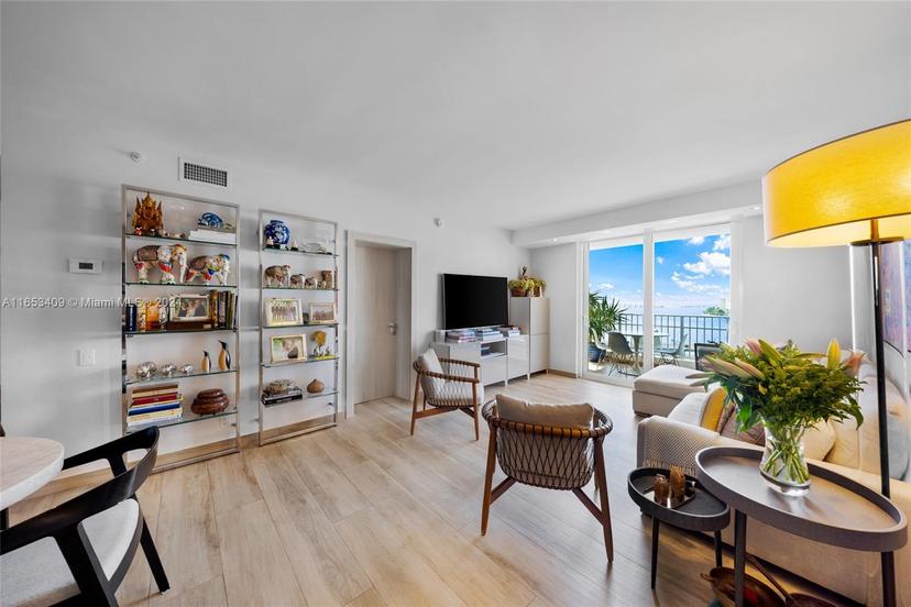 Picture of 701 Brickell Key Blvd # 1102, Miami FL 33131