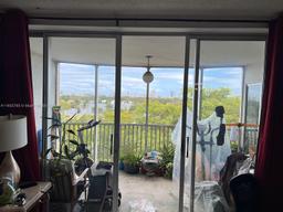 Picture of 1780 NE 191St St # 2, Miami, FL 33179