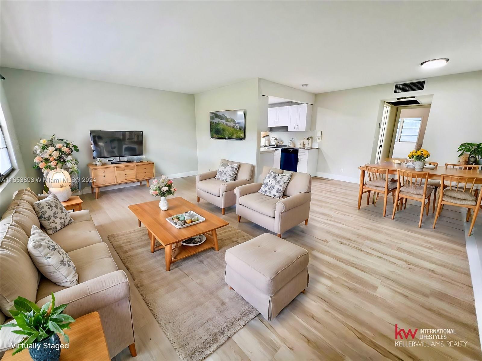 Picture of 2002 Granada Dr # J3, Coconut Creek, FL 33066
