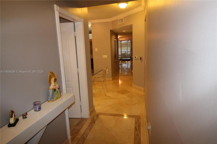 Picture of 10750 NW 66Th St # 110, Doral FL 33178