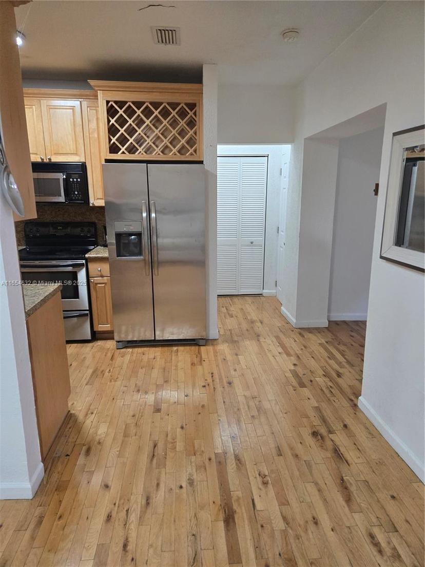 Picture of 824 Jefferson Ave # 2, Miami Beach FL 33139