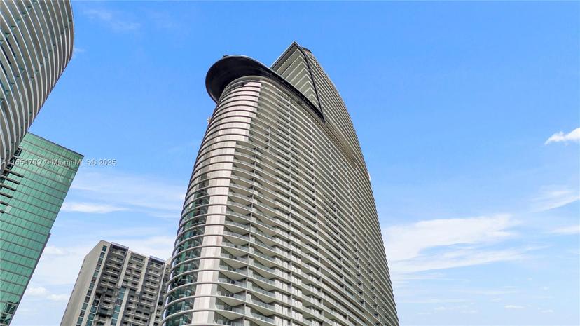 Picture of 300 Biscayne Blvd Way # 4203, Miami FL 33131