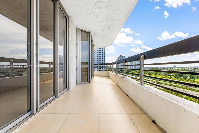 Picture of 3400 NE 192Nd St # 905, Aventura FL 33180