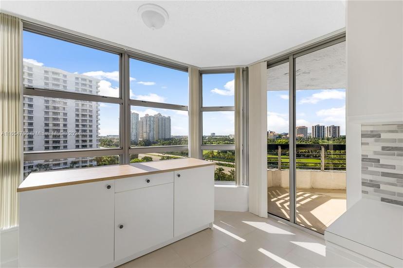 Picture of 3400 NE 192Nd St # 905, Aventura FL 33180