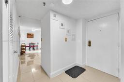 Picture of 900 NE 195Th St # 317, Miami, FL 33179
