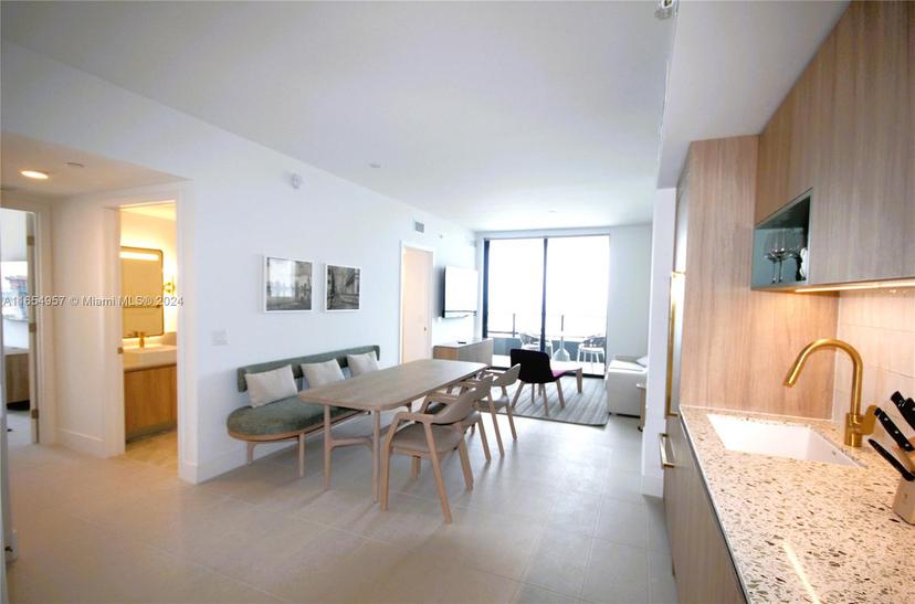 Picture of 601 NE 1 Ave # 4015, Miami FL 33132