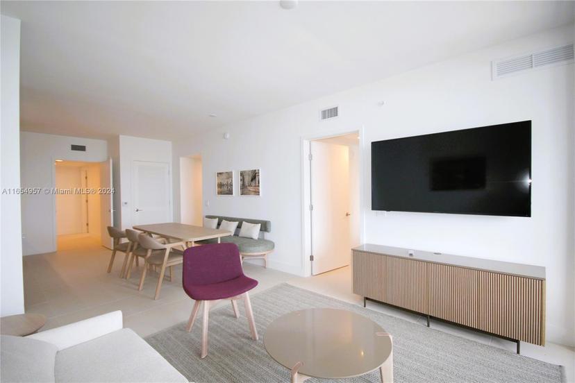 Picture of 601 NE 1 Ave # 4015, Miami FL 33132