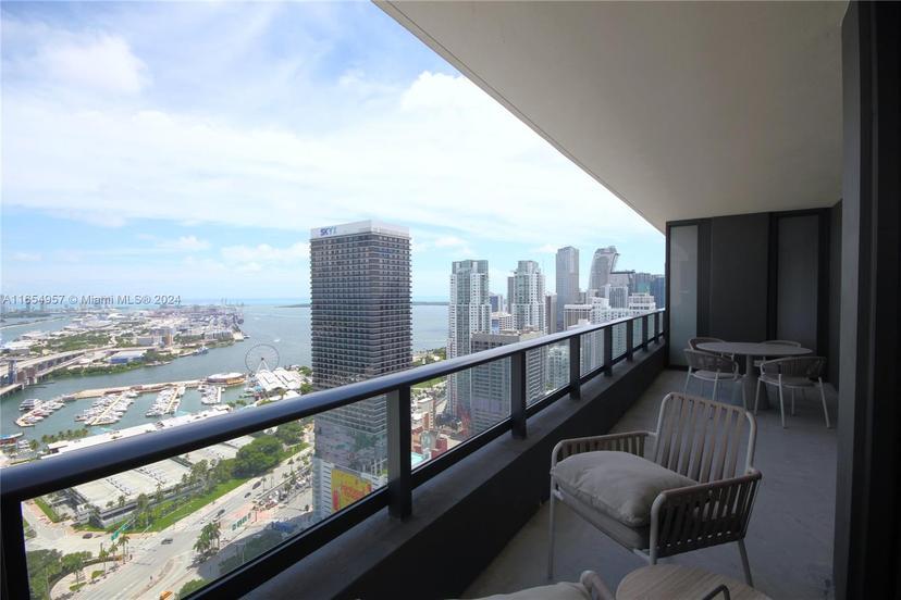 Picture of 601 NE 1 Ave # 4015, Miami FL 33132