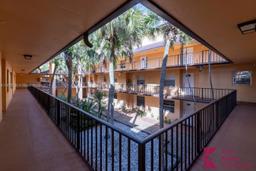 Picture of 400 Commodore Dr # 217, Plantation, FL 33325