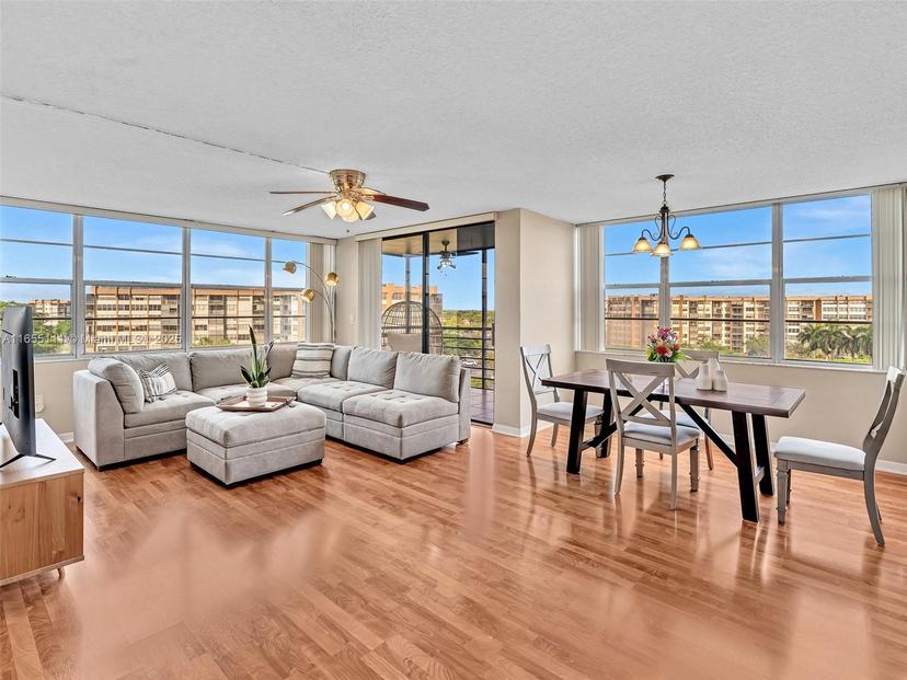 Picture of 900 Saint Charles Pl # 718, Pembroke Pines FL 33026