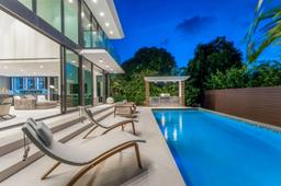 Picture of 545 W 49Th St, Miami Beach, FL 33140