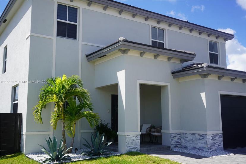 Picture of 13606 SW 184Th Ter, Miami FL 33177