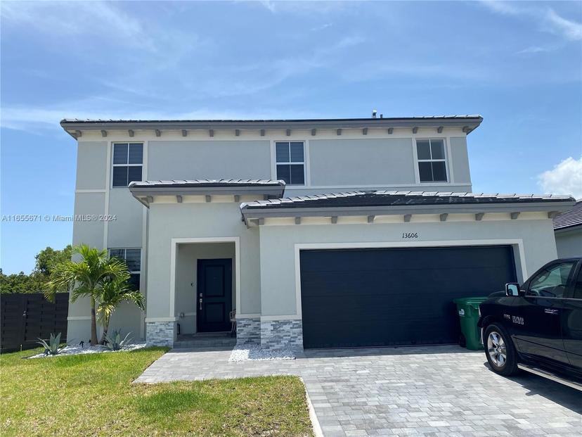 Picture of 13606 SW 184Th Ter, Miami FL 33177