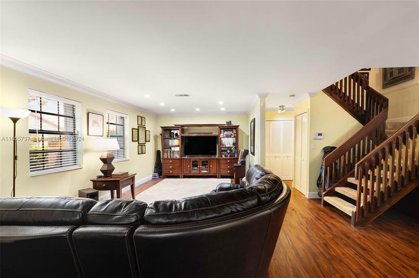 Picture of 13269 SW 112Th Ter, Miami FL 33186