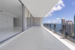 Picture of 300 Biscayne Blvd Way # 2702, Miami, FL 33131