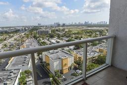 Picture of 13499 Biscayne Blvd, North Miami, FL 33181