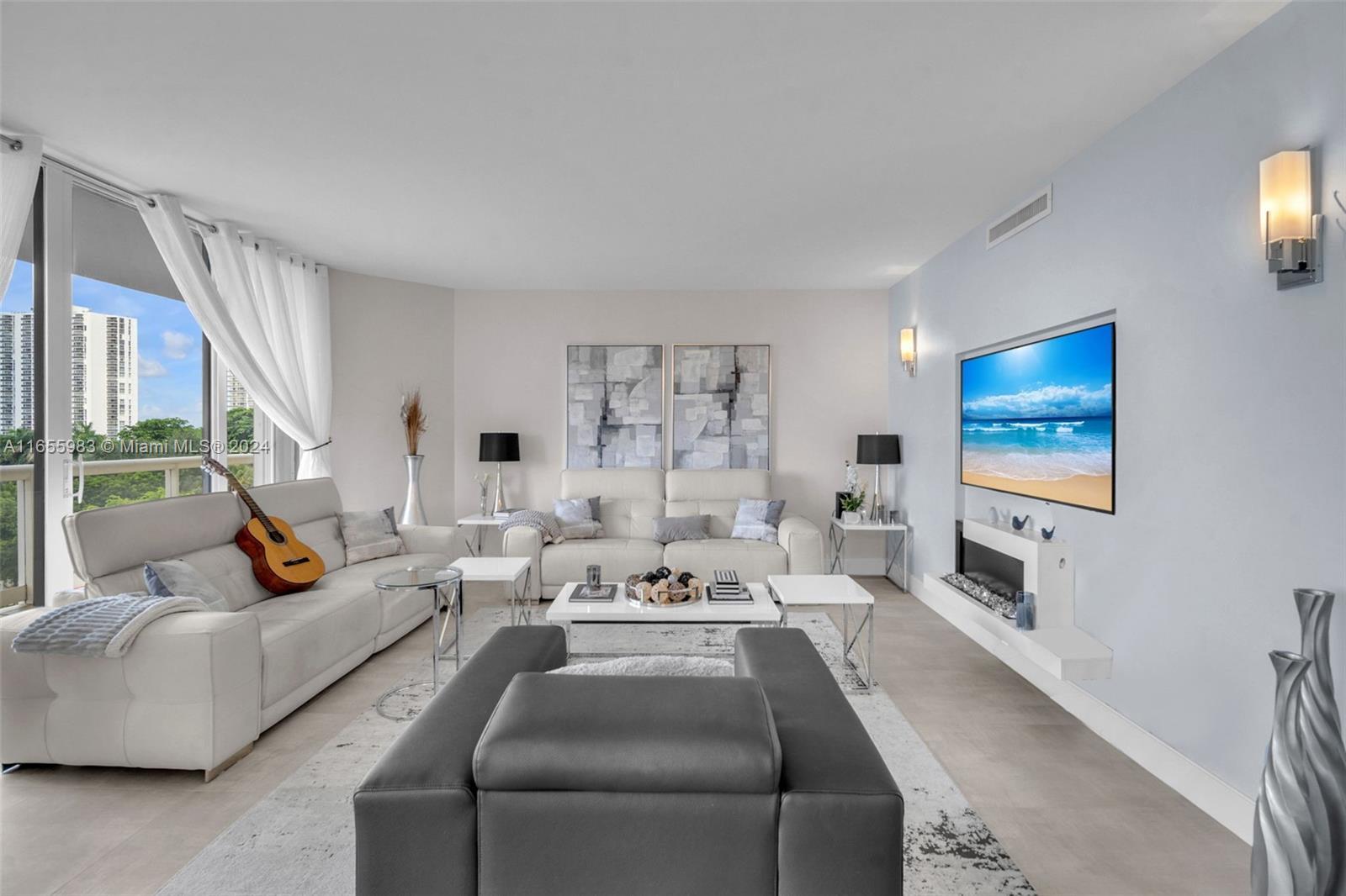 Picture of 20191 E Country Club Dr # 601, Aventura, FL 33180