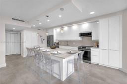 Picture of 20191 E Country Club Dr # 601, Aventura, FL 33180