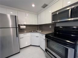 Picture of 1776 James Ave # 4C, Miami Beach, FL 33139
