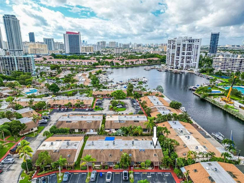 Picture of 2627 S Parkview Dr # 2627, Hallandale Beach FL 33009