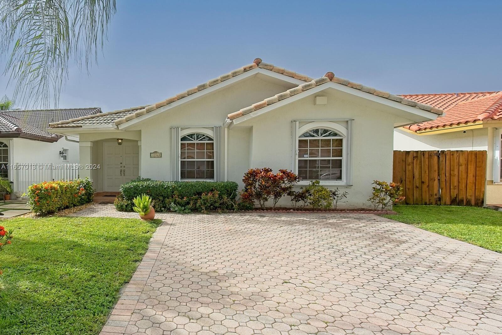 Picture of 10360 SW 22Nd St, Miami, FL 33165