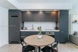 Picture of 227 NE 2Nd St # 2908, Miami, FL 33132
