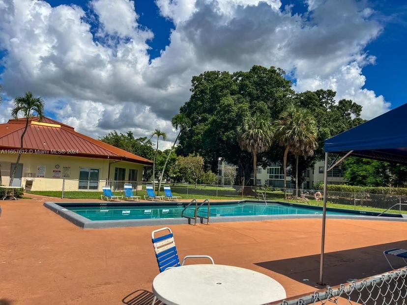 Picture of 3001 NW 48Th Ave # 333, Lauderdale Lakes FL 33313