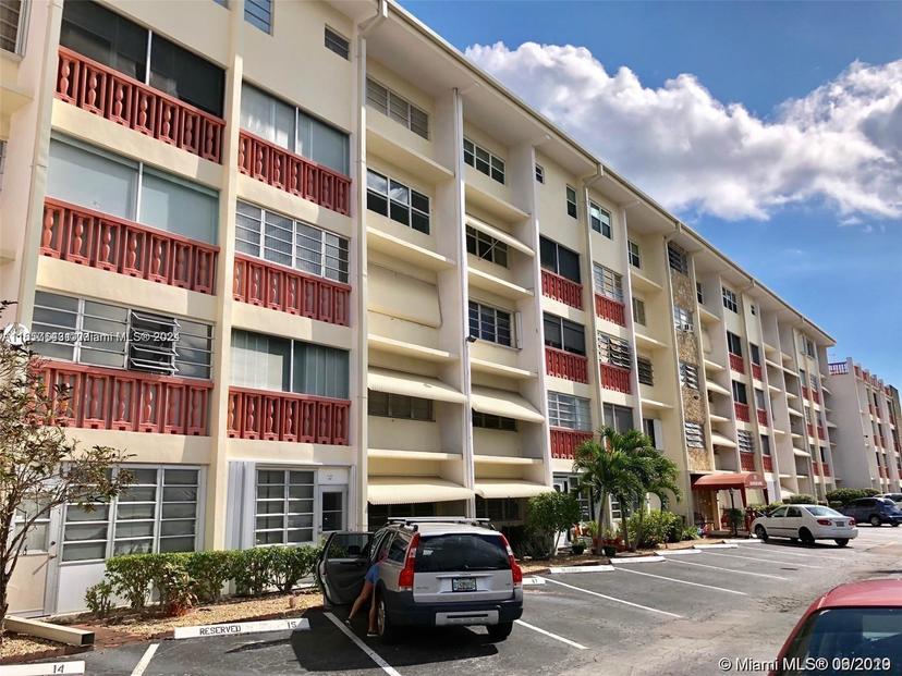 Picture of 215 SE 3Rd Ave # 407B, Hallandale Beach FL 33009