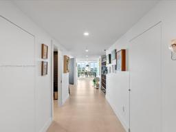 Picture of 3370 Hidden Bay Dr # 2900, Aventura, FL 33180