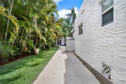 Picture of 276 NE 90Th St, El Portal, FL 33138