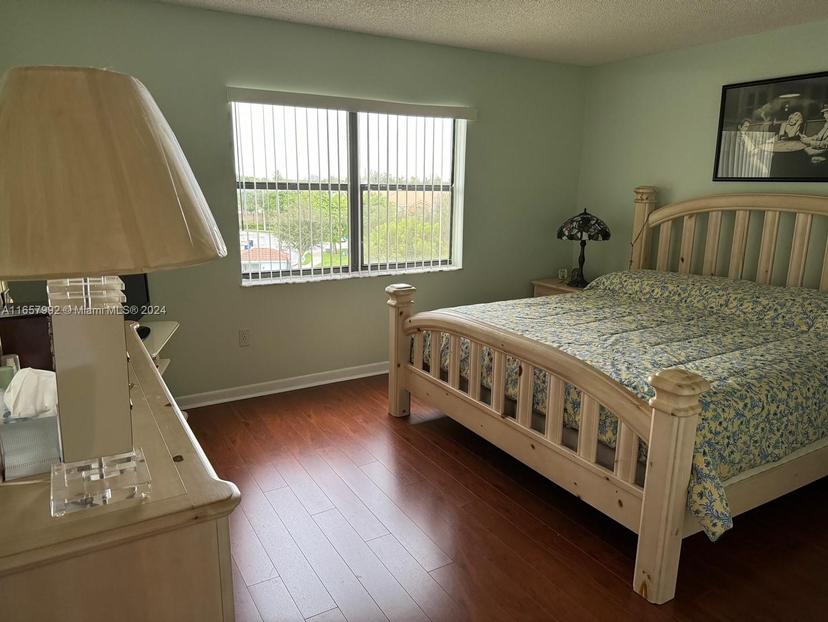 Picture of 10253 NW 9Th Street Cir # 6, Miami FL 33172