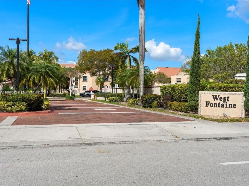 Picture of 10253 NW 9Th Street Cir # 6, Miami FL 33172