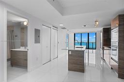 Picture of 460 NE 28Th St # 3507, Miami, FL 33137