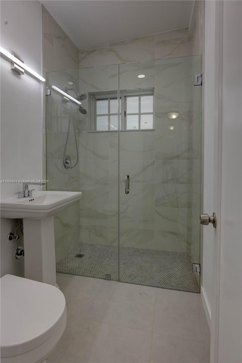 Picture of 425 NW 133Rd St, North Miami FL 33168