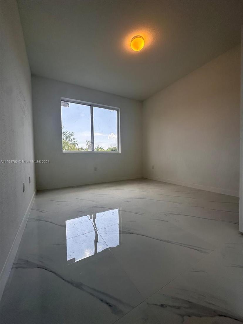Picture of 22540 SW 124 Ct, Miami FL 33170