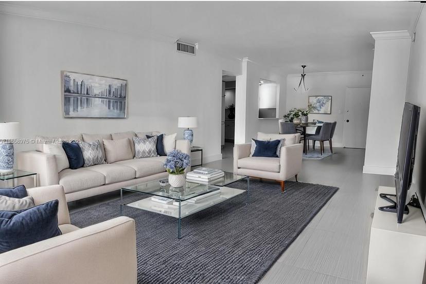 Picture of 5600 Collins Ave # 15B, Miami Beach FL 33140