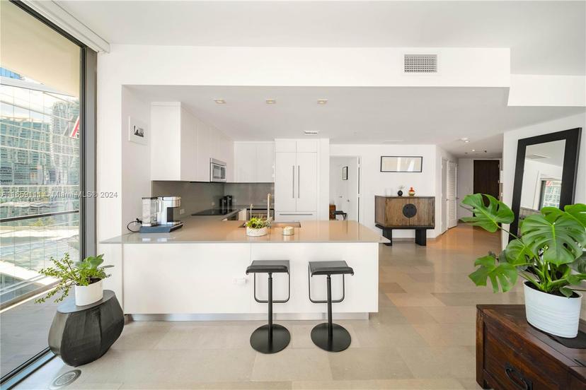 Picture of 68 SE 6Th St # 1201, Miami FL 33131