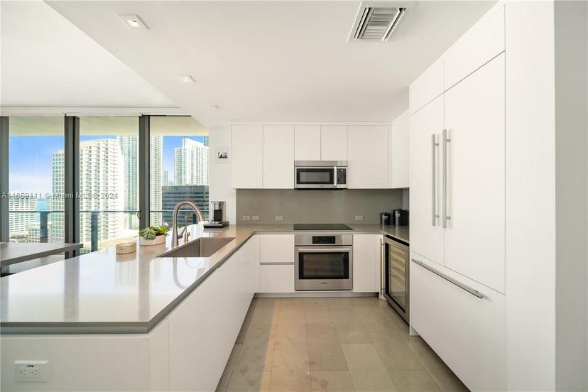 Picture of 68 SE 6Th St # 1201, Miami FL 33131