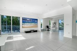 Picture of 6100 N Ocean Dr # 2N, Hollywood, FL 33019
