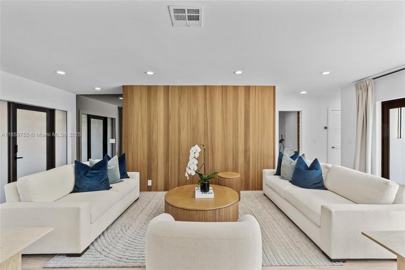 Picture of 116 W 1St Ct, Miami Beach FL 33139
